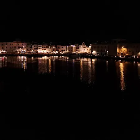 度假居 Il Porto E Di Casa 特拉尼