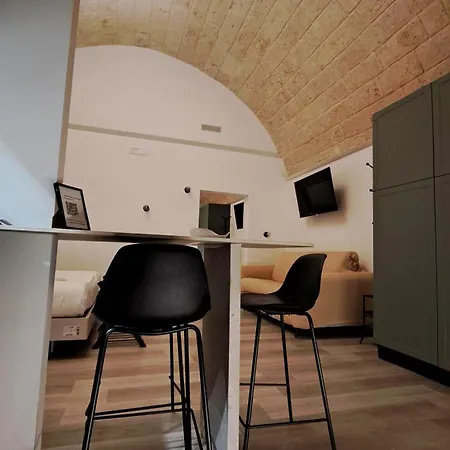 Il Porto E Di Casa * 特拉尼