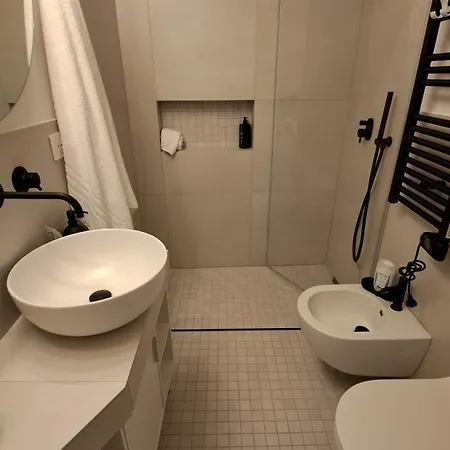 Il Porto E Di Casa 特拉尼