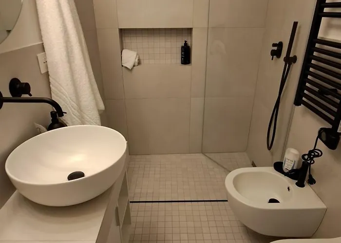 Il Porto E Di Casa טרני