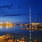 Il Porto E Di Casa Feriehus Trani