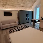 Il Porto E Di Casa Feriehus Trani